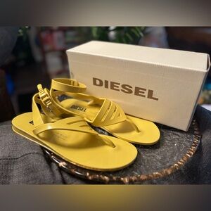 DIESEL Ankle Jelly Sandals Made in Italy • Vibrant Yellow Green • NIB Size 7.5